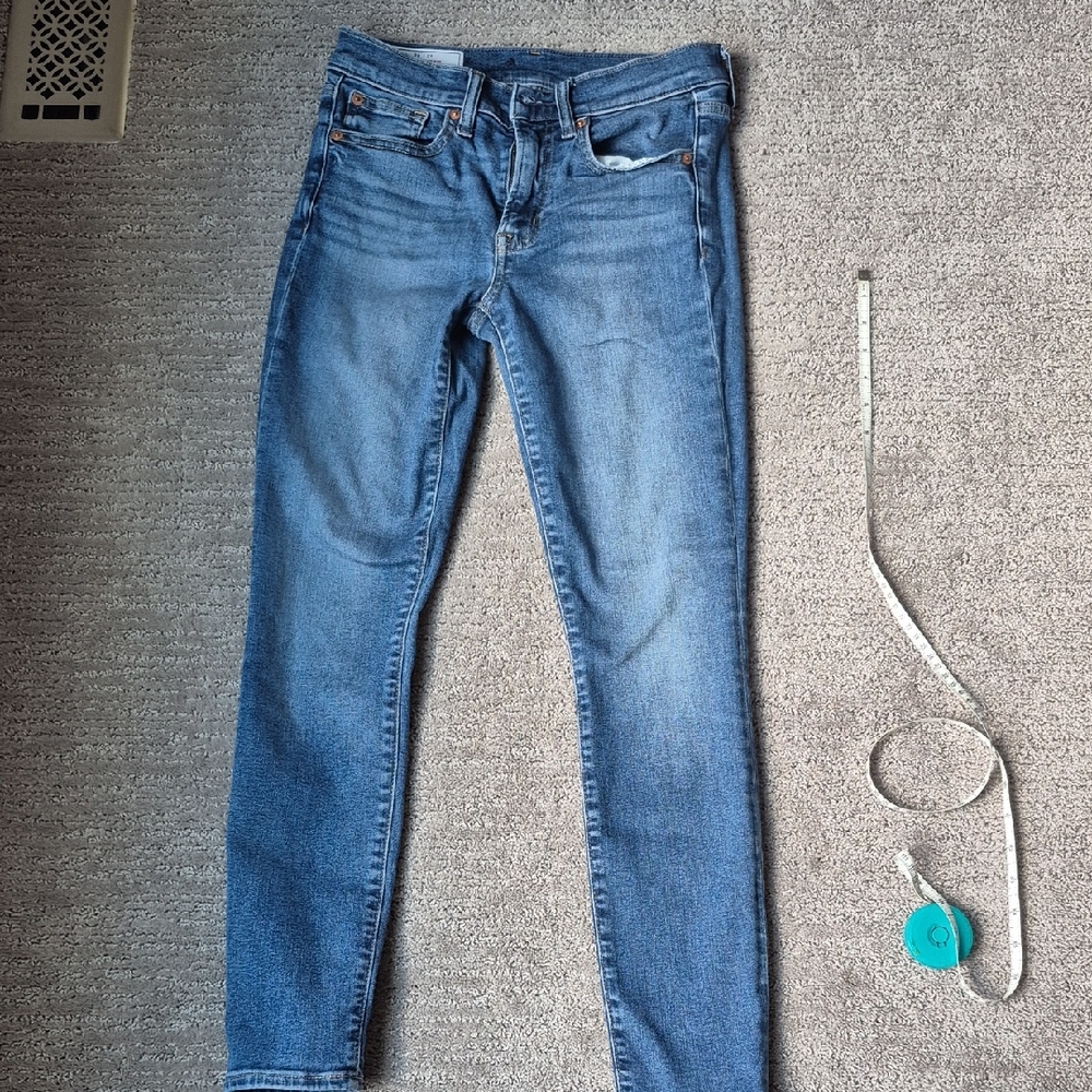 GAP Women's Light Blue Skinny Jeans
